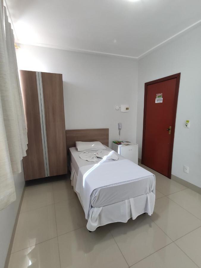 Cemarim Hotel Catalão エクステリア 写真