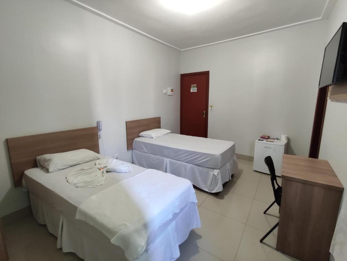 Cemarim Hotel Catalão エクステリア 写真