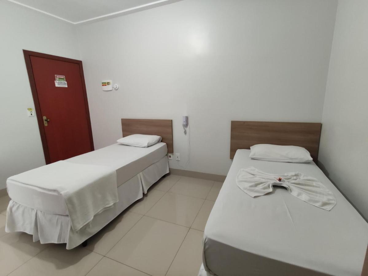 Cemarim Hotel Catalão エクステリア 写真